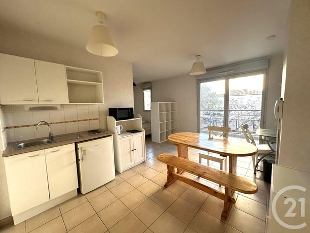 Appartement T1 à louer - 1 pièce - 28.89 m2 - NIMES - 30 - LANGUEDOC-ROUSSILLON - Century 21 Dhuoda