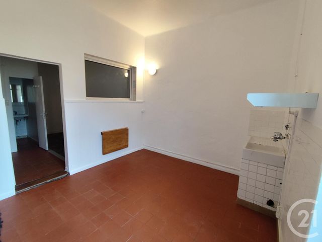 Appartement T2 à louer - 2 pièces - 25.52 m2 - NIMES - 30 - LANGUEDOC-ROUSSILLON - Century 21 Dhuoda